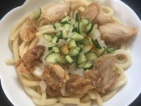 鶏のから揚げ、きゅうり、おろしうどん